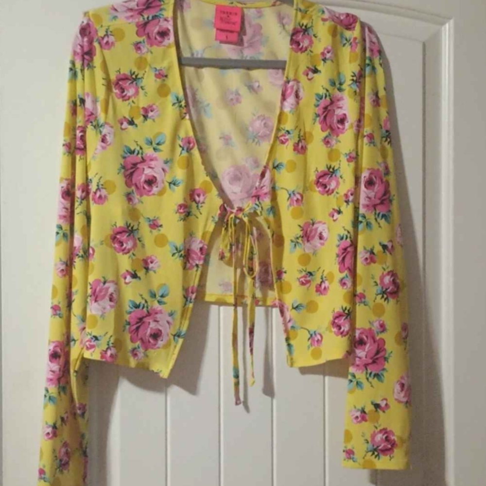 Torrid Betsey Johnson Yellow Floral Skirt And Shrug Sz 1 And Sz 1 Pink Blouse - Picture 8 of 8